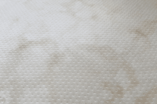 clean mattress from pee