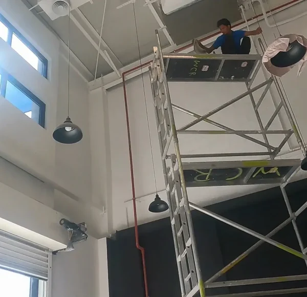 Commercial deep cleaning services in Dubai