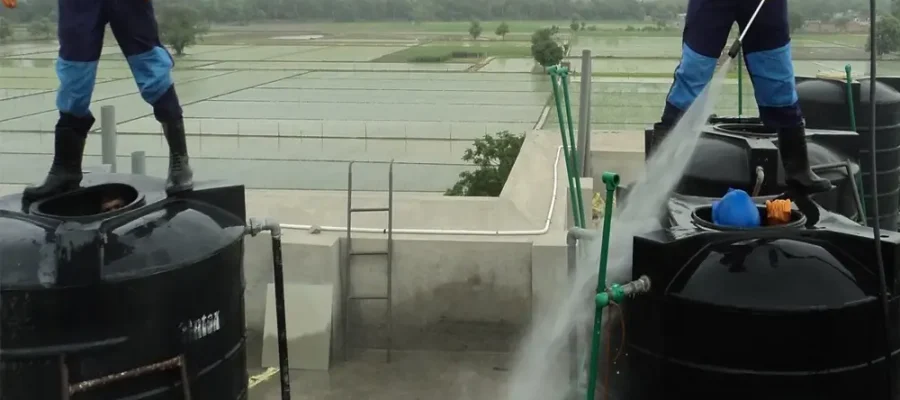 water tank cleaning in dubai